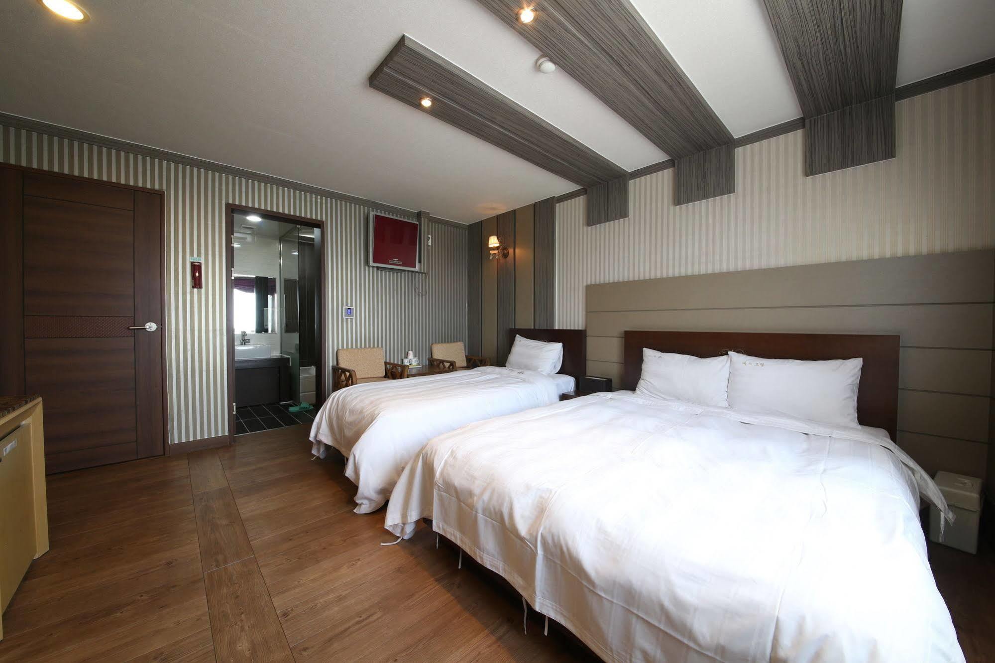 Yes Motel Gunsan Eksteriør bilde