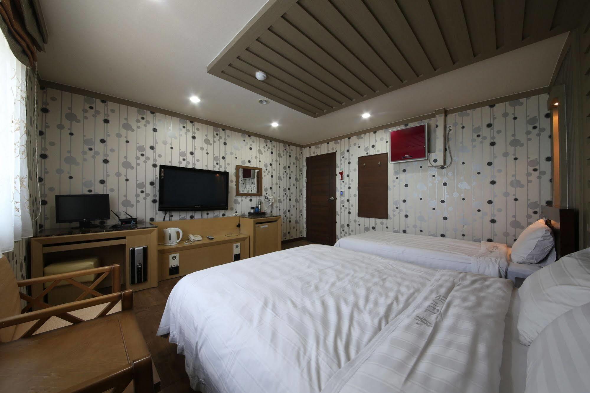 Yes Motel Gunsan Eksteriør bilde