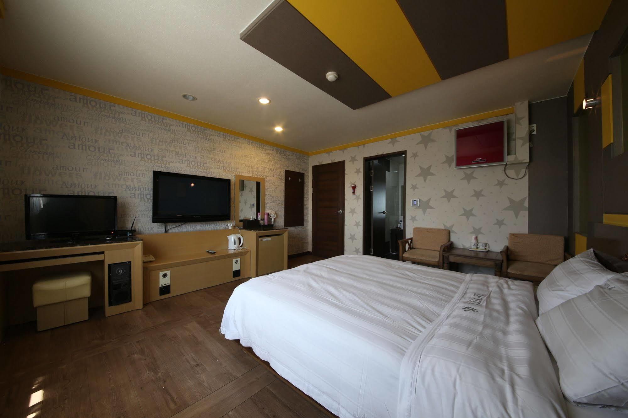 Yes Motel Gunsan Eksteriør bilde