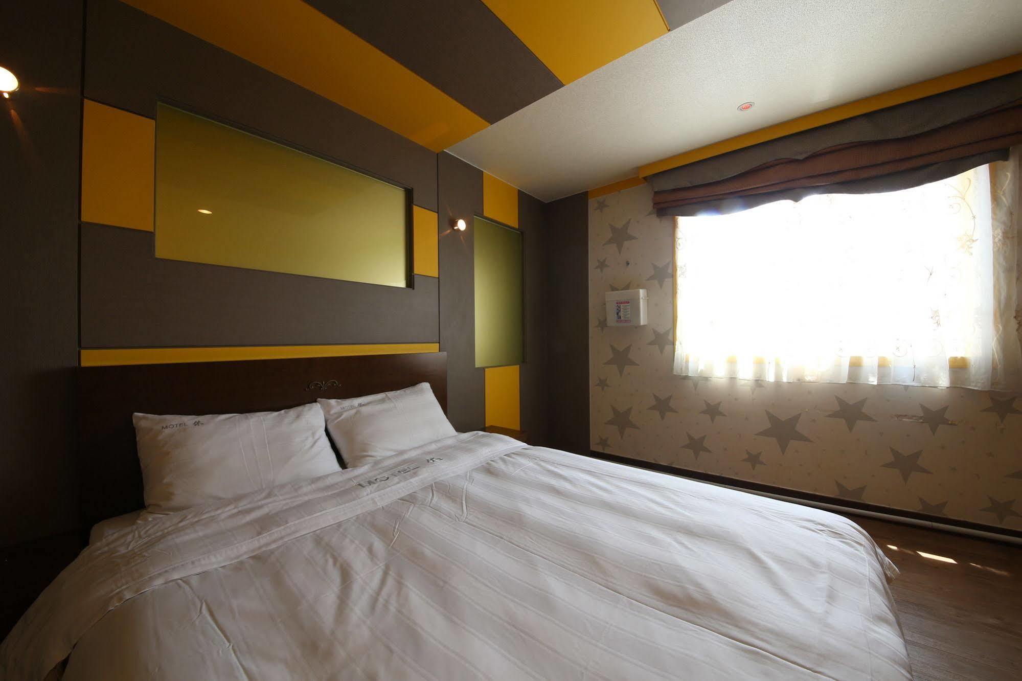 Yes Motel Gunsan Eksteriør bilde